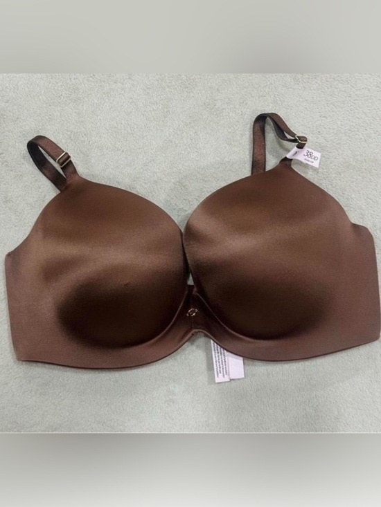 Victoria's Secret Other - Victoria’s  Secret Very Sexy So Obsessed Smooth Wireless Push Up Bra 38 DD New